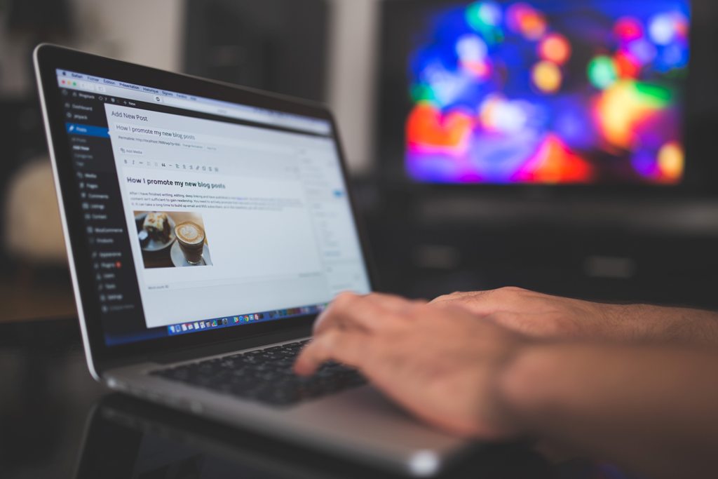 Become a blogger