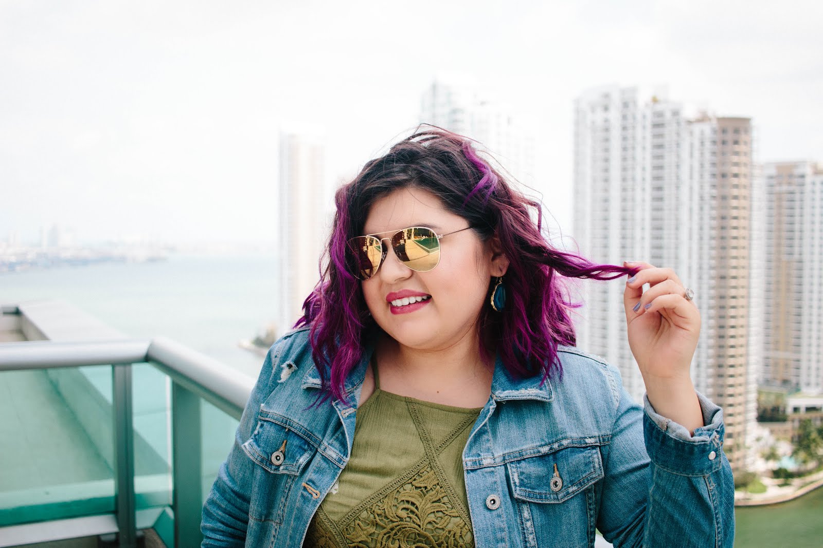 Ashley - newmominanewera.com